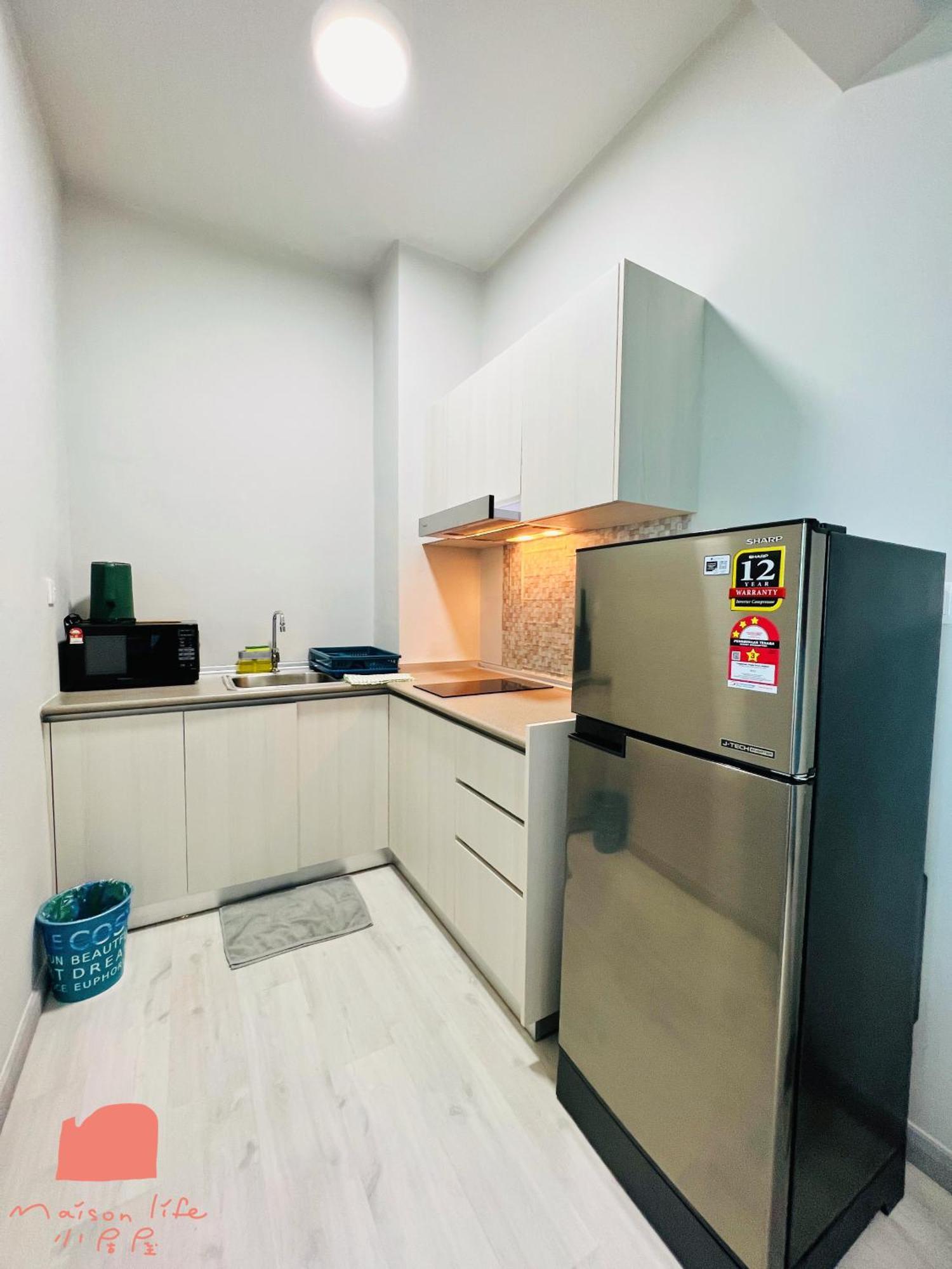 Maison Life 小居屋 Jesselton Quay Citypads Kota Kinabalu Bagian luar foto