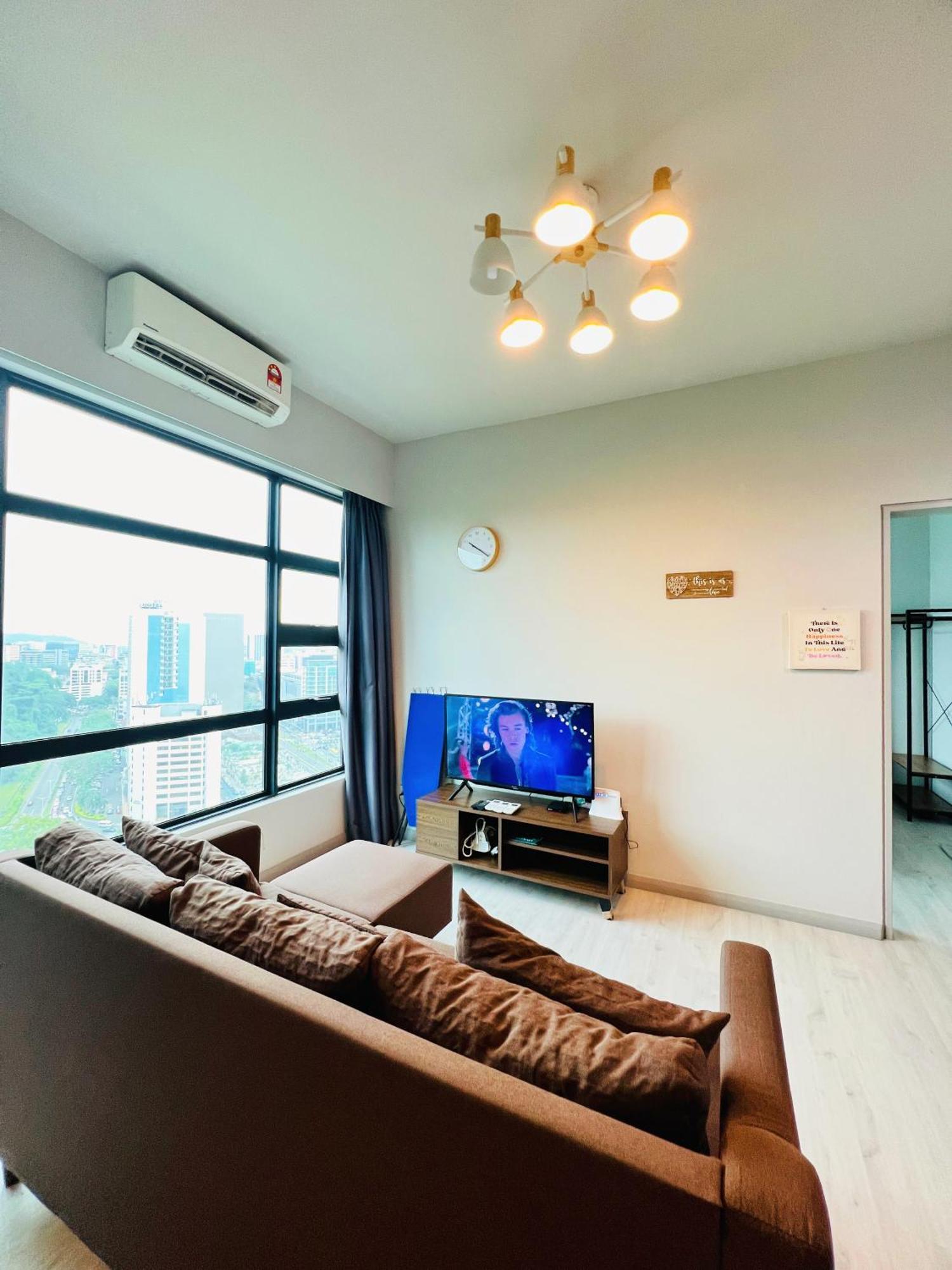 Maison Life 小居屋 Jesselton Quay Citypads Kota Kinabalu Bagian luar foto