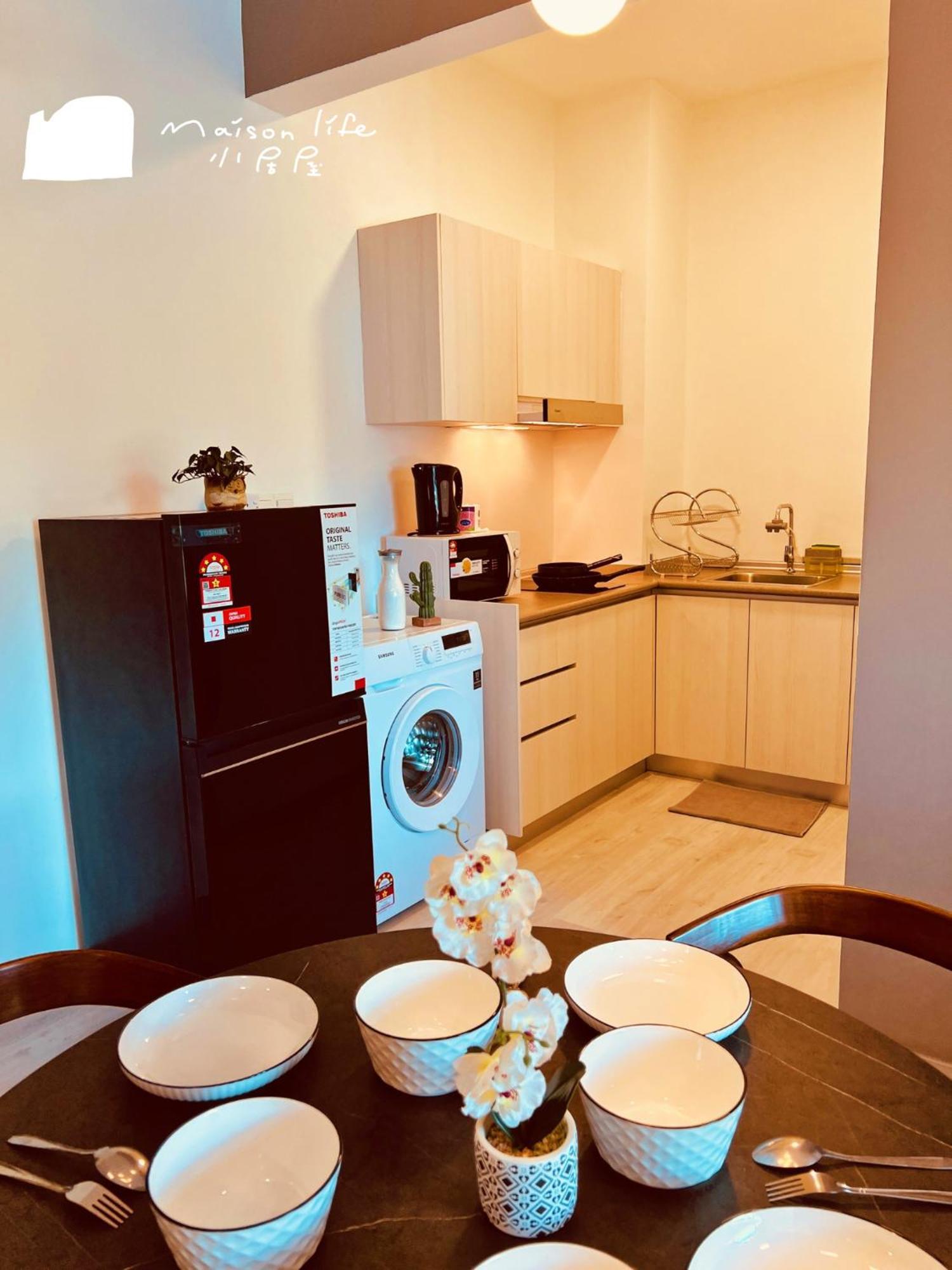 Maison Life 小居屋 Jesselton Quay Citypads Kota Kinabalu Bagian luar foto